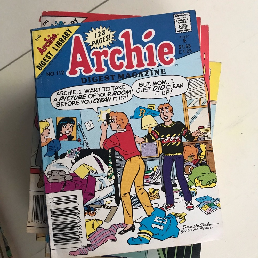 Archie Digest Magazine Comic Book #112- Blue & Red Cover